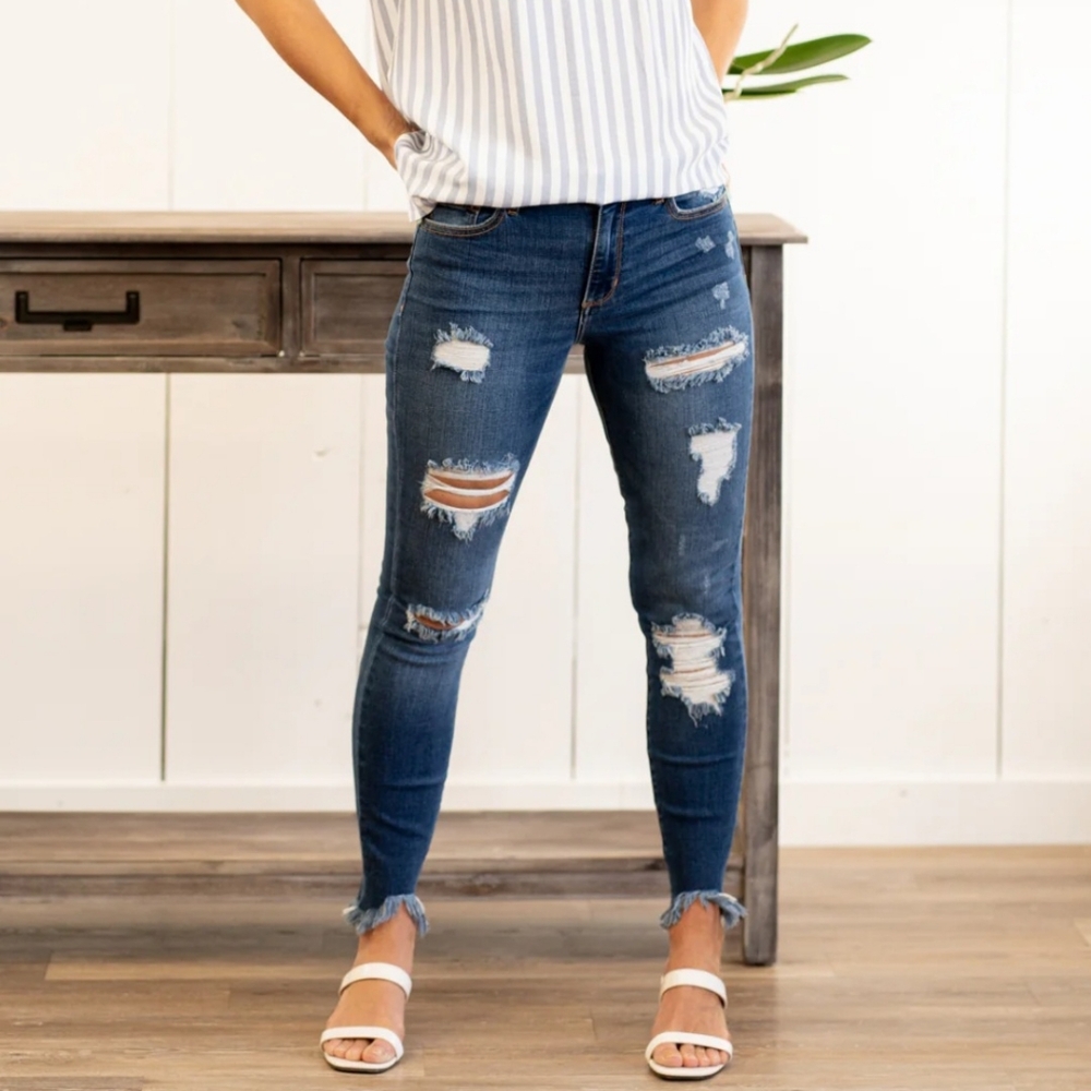 Cello Valentina Mid Rise Ankle Skinny Size 9